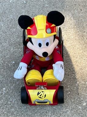 Disney Mickey and the Roadster Racers Racing 15" Plush